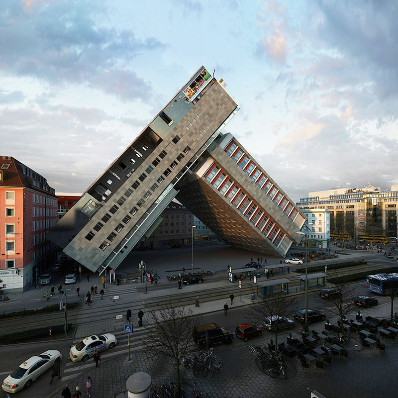 Illustration for article titled Whoa, Watch This Hotel in Munich Get Transformed in 88 Different Ways